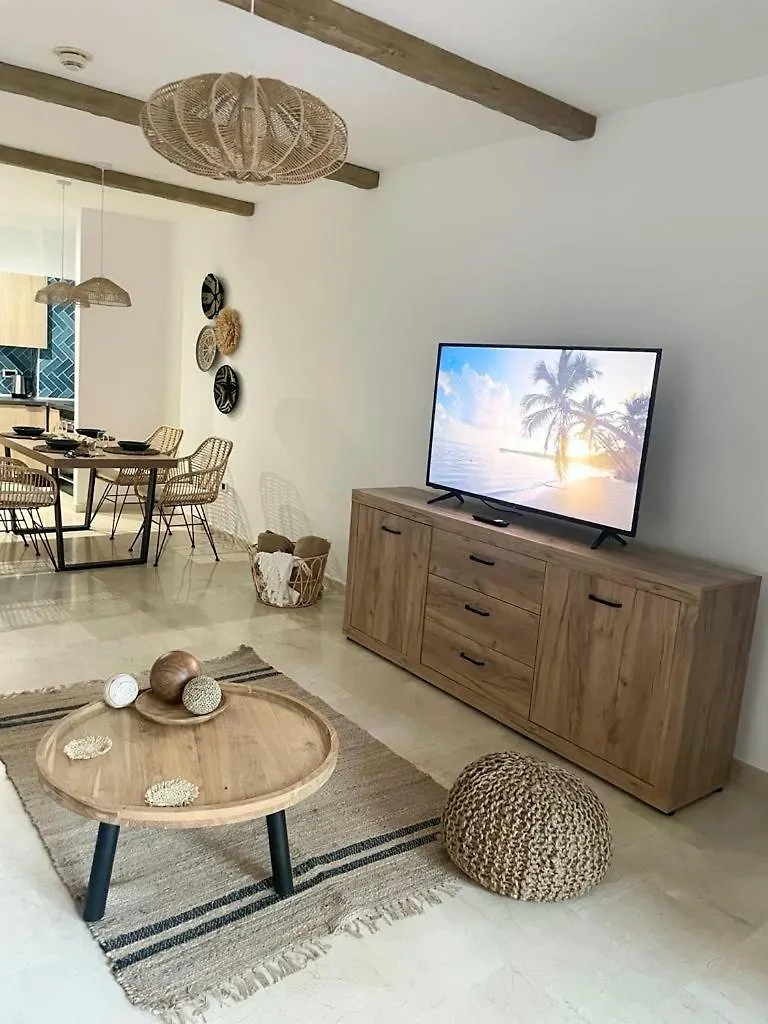 El Nautico Coral Suite - Oceanview Escape