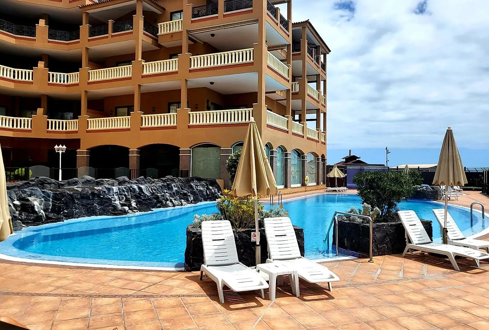 아파트 El Nautico Coral Suite - Oceanview Escape